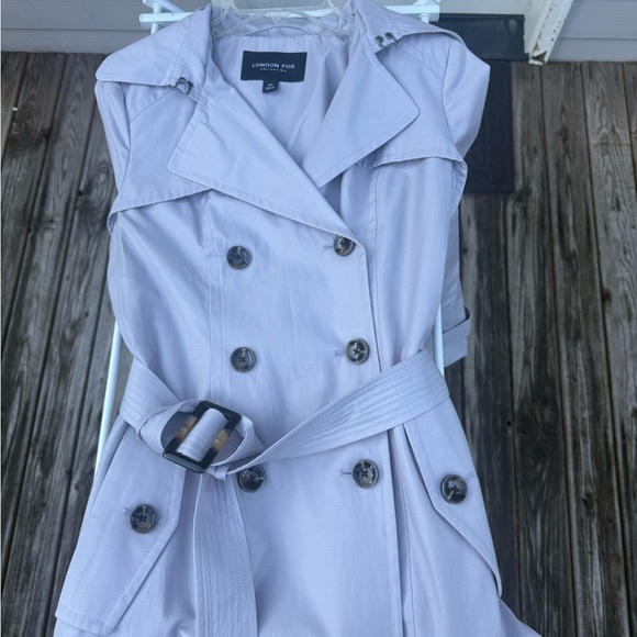 London Fog trench - Picture 10 of 10